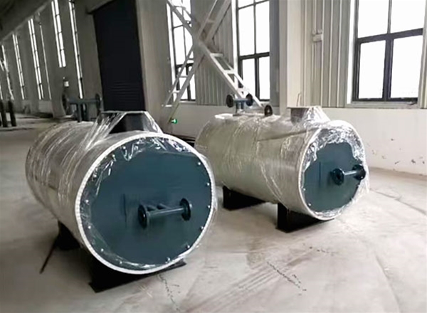 兩臺(tái)20萬(wàn)大卡油氣兩用鍋爐